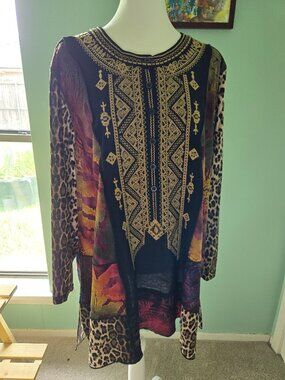 Calesas Patchwork Tunic with Embroidery. Size 1XL